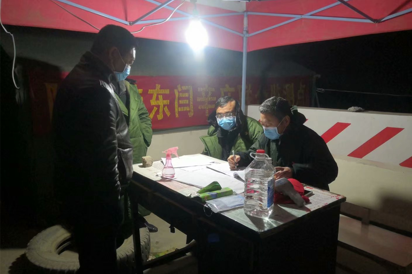 2020年抗击新冠肺炎疫情3_副本.jpg