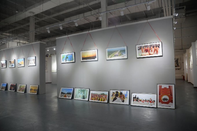 濮阳县书画展2_副本.jpg